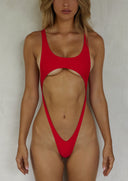 007 One Piece - Siren Red